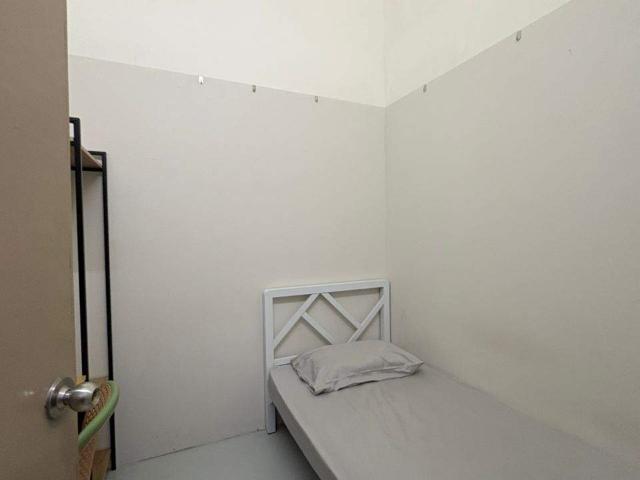 Room for rent in Petaling, Alam Impian