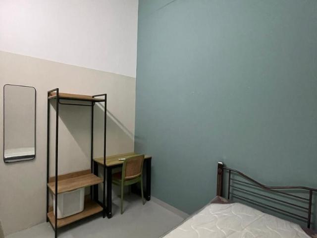 Room for rent in Petaling, Alam Impian