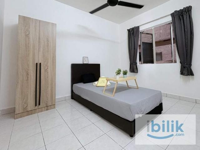 Room for rent in Petaling, Damansara Damai