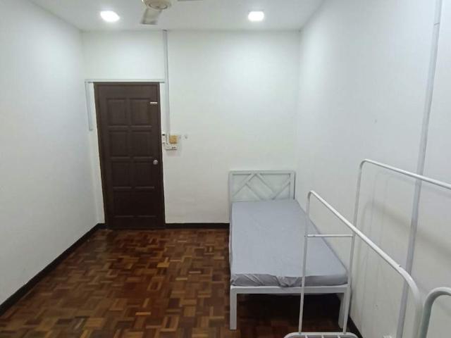 Room for rent in Petaling, Damansara Damai