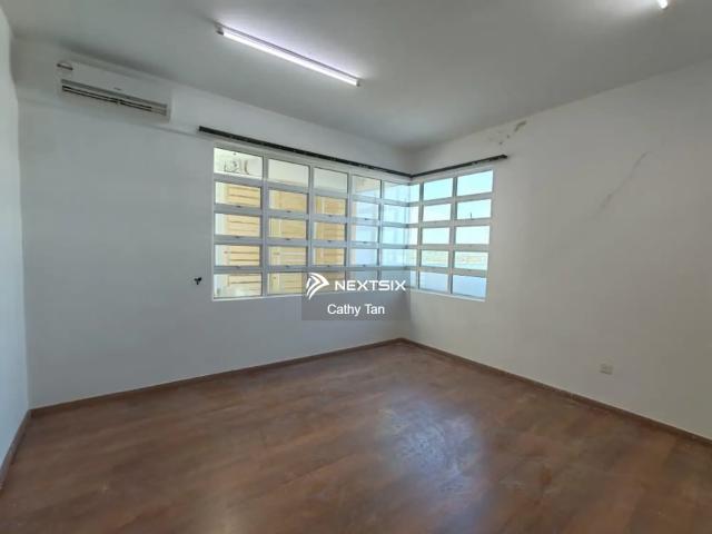 Warehouse for sale in Petaling, Alam Impian