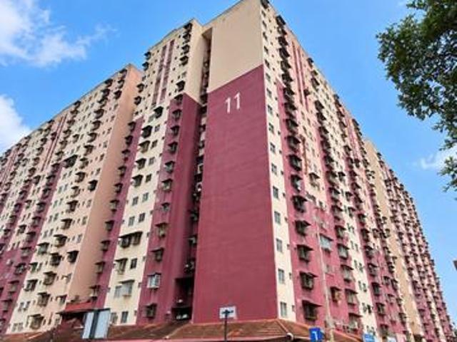 Flat for sale in Petaling Jaya, Petaling