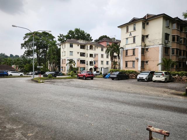 Apartment for sale in Tanjong Sepat, Selangor