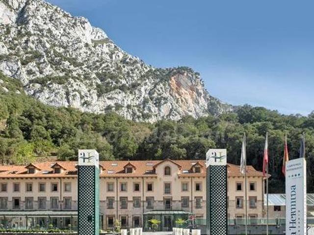 Casa en alquiler en Peñarrubia, Cantabria