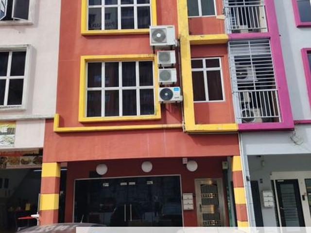 Shop for sale in Kajang, Langat
