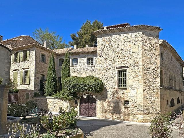 Local Commercial vente à Carpentras, Visan