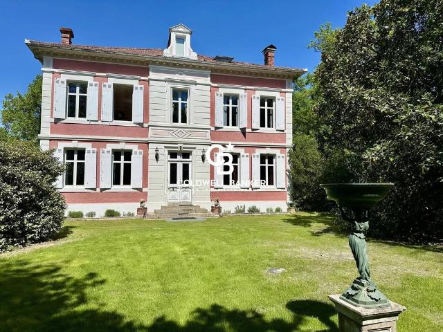 Local Commercial vente à Lesperon