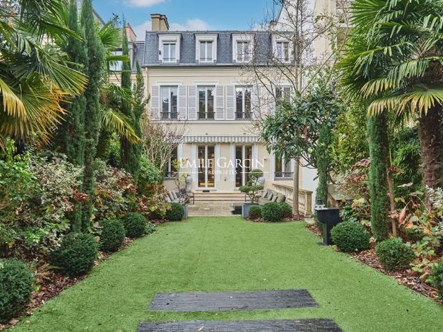 Local Commercial vente à Nanterre, Neuilly-sur-seine