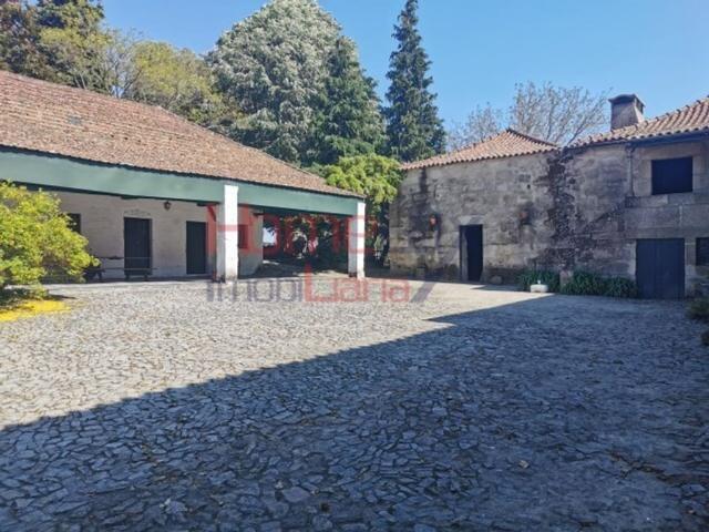 Loja venda em Santa Marta De Penaguião, Vila Real