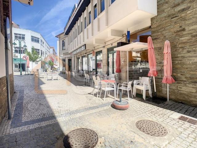 Loja venda em Lamas, Bragança