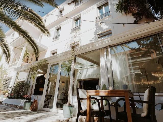 Local Commercial vente à Grasse, Antibes