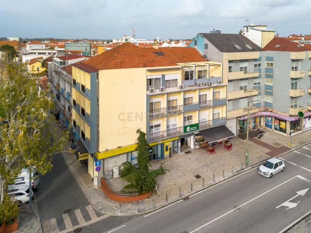 Loja venda em Marinha Grande, Leiria