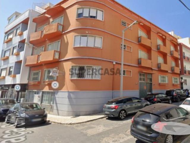 Armazém venda em Faro