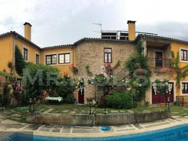 Loja venda em Miranda Do Douro, Bragança