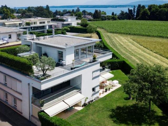 Haus kaufen in Coppet, Waadt