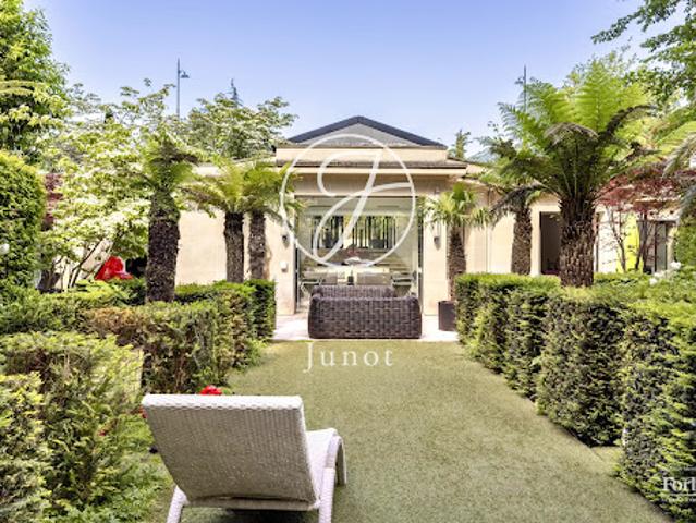 Villa vente à Paris, Île-de-France