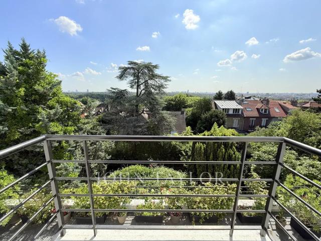 Maison vente à Saint-cloud, Résidence Beausoleil