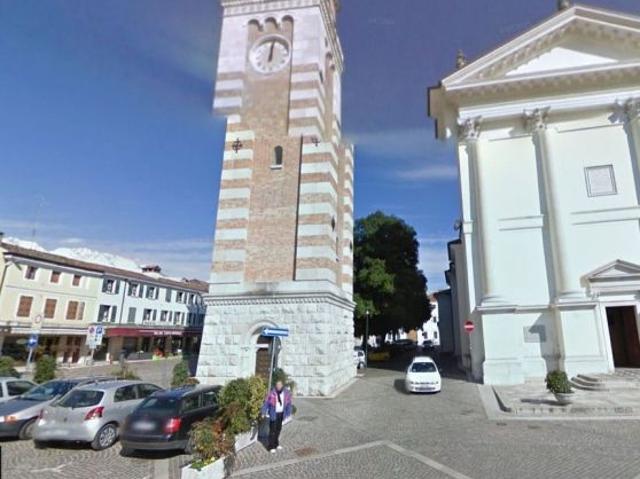 Locale Commerciale in vendita a Aviano, Friuli-Venezia Giulia