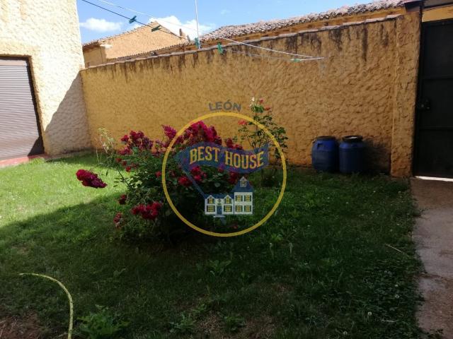 Casa en venta en El Burgo Ranero, Castilla y León