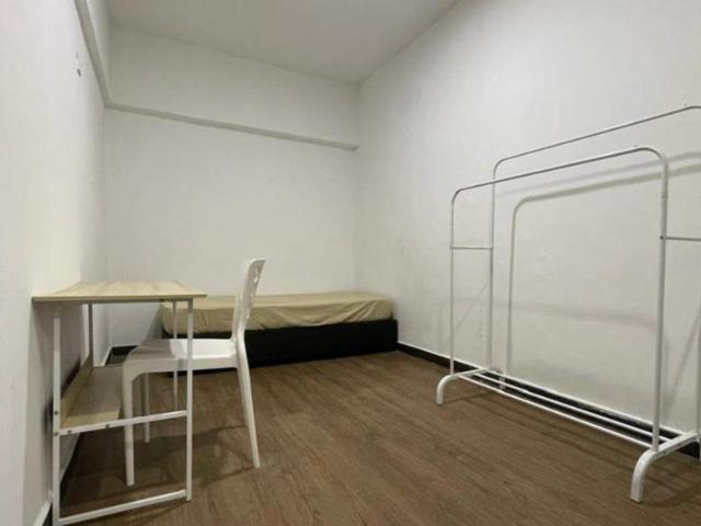 Room for rent in Petaling, Damansara Damai