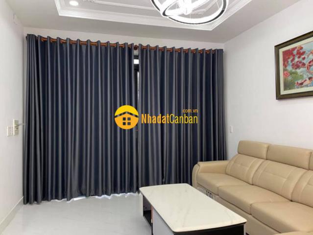 Nhà mặt phố bán