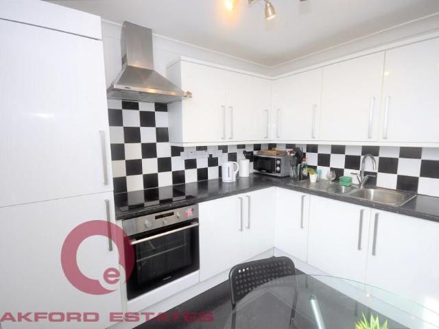 Apartment for rent in Kennington, Greater London