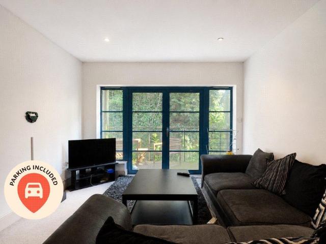 Apartment for rent in Spike Island, Feckenham