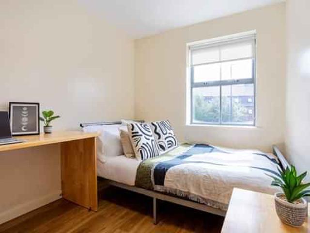 Apartment for rent in Hotwells, Feckenham