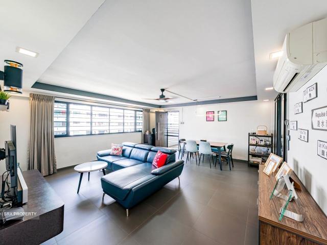 HDB House for sale in Hougang