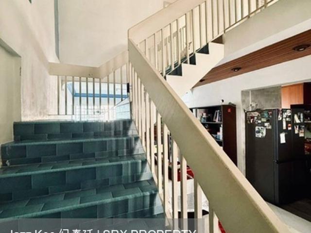 HDB House for sale in Hougang