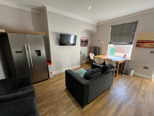 Room for rent in Pudsey, West Yorkshire