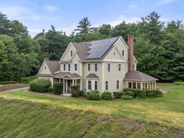 House for sale in Boxborough, Middlesex County