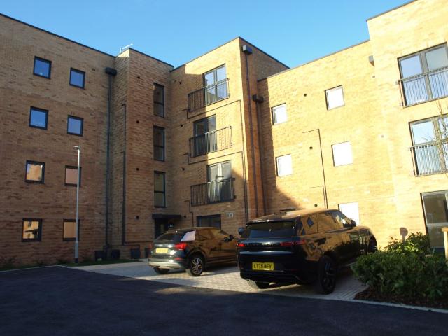 Apartment for rent in Woodside Estate, Houghton Regis