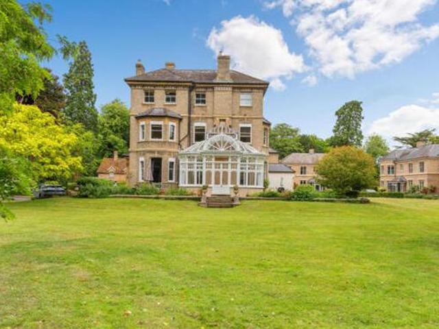 House for sale in Huntingdon