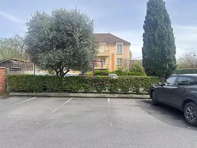 Garage vente à Saint-Germain-en-Laye, Houilles
