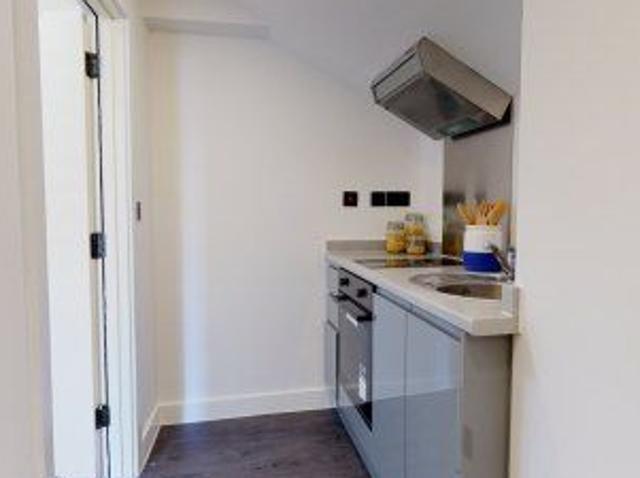 Room for rent in The Meadows, Haddon