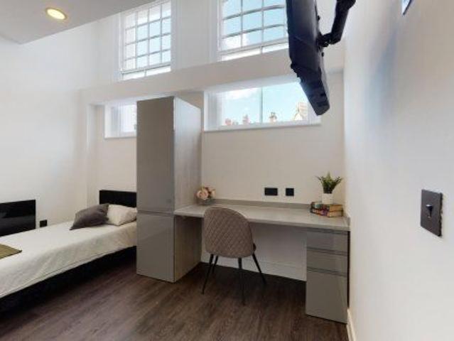 Room for rent in The Meadows, Haddon
