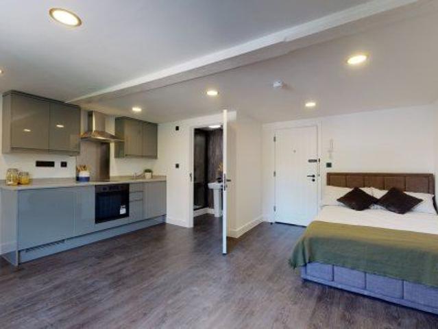 Room for rent in The Meadows, Haddon