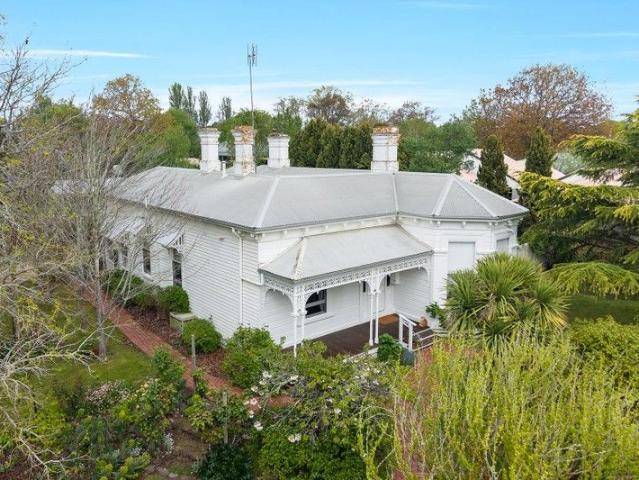 House for sale in Woodend, Victoria