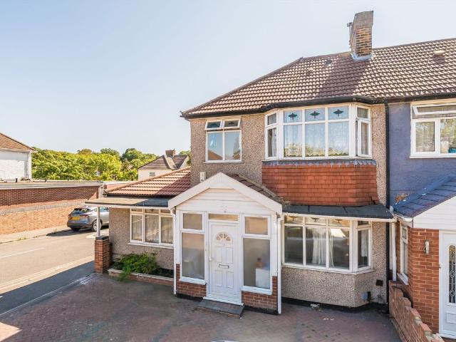 Apartment for rent in London Borough of Hounslow, Greater London
