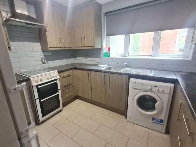 Apartment for rent in London Borough of Hounslow, Heston