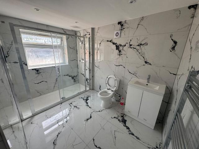 House for rent in London Borough of Hounslow, Greater London