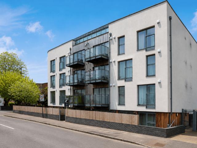 Apartment for rent in London Borough of Hounslow, Heston