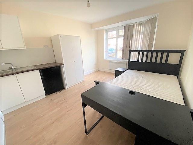 House for rent in London Borough of Hounslow, Greater London