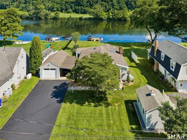 House for sale in Newtown, Connecticut