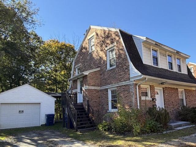 House for sale in Lee, Berkshire County
