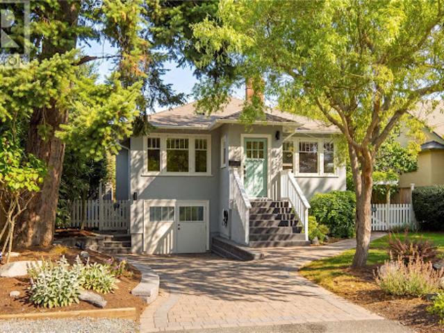 House for sale in Oak Bay, British Columbia