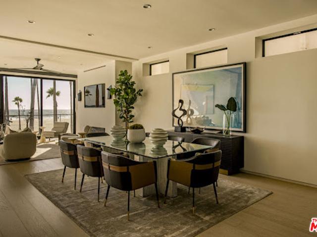 House for sale in Canoga Park, California
