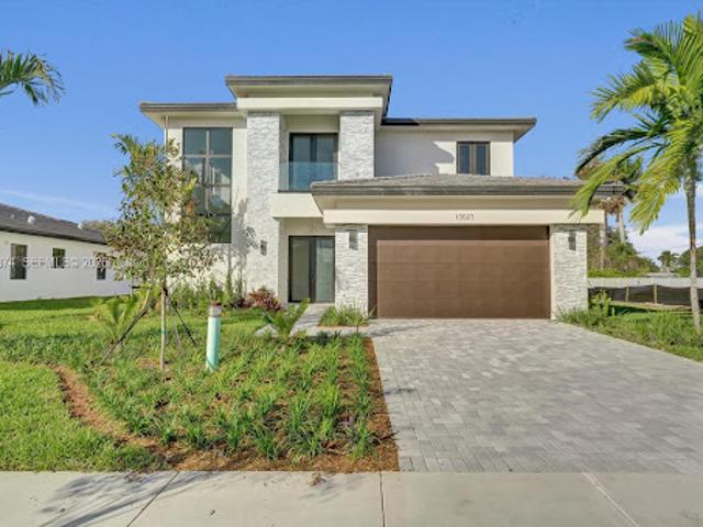 House for sale in Davie, Florida