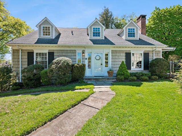 House for sale in Millburn, New Jersey